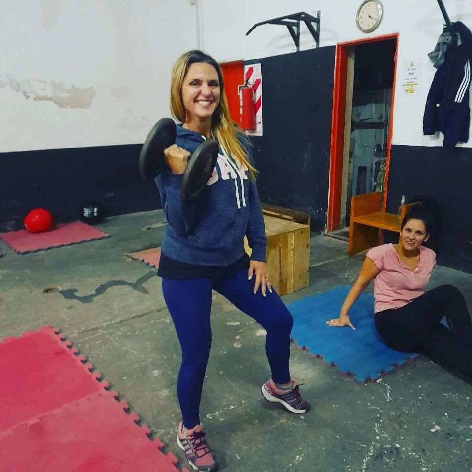 Clase de entrenamiento en Nuevo Gimnasio El Aguante